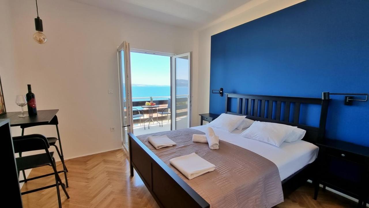 Apartments Slavica Омиш Экстерьер фото